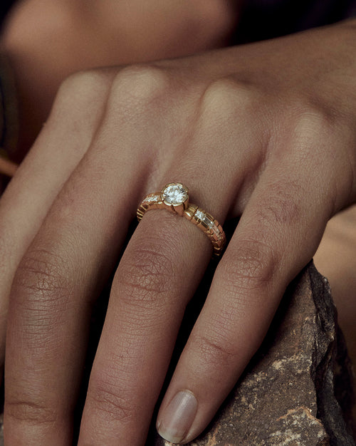 Ellsworth Cliff Ring - 18ct Diamond