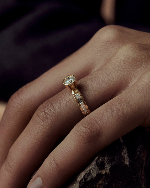 Ellsworth Cliff Ring - 18ct Diamond