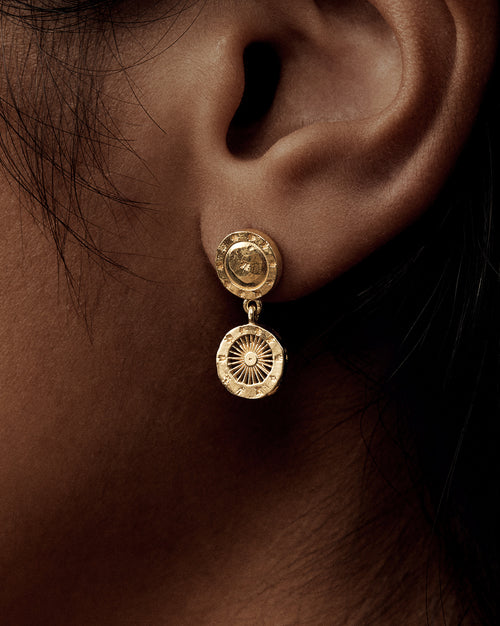Yellow Gold Plate