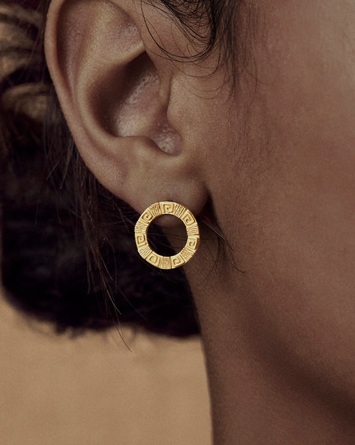 Yellow Gold Plate