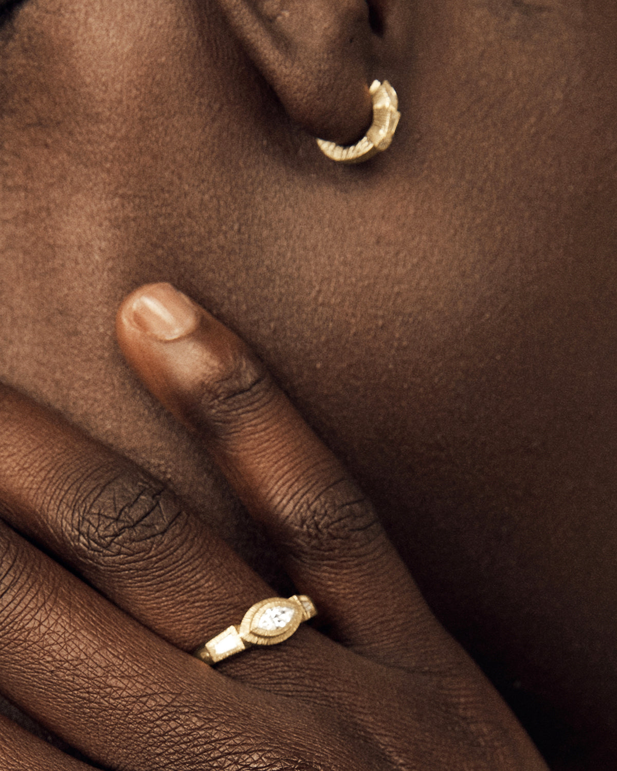 Jeweler Dream Of Wearing A Diamond Ring Wearing Ring In Dream Ring