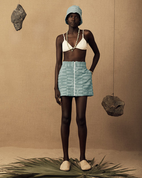 Pale Blue/Eos