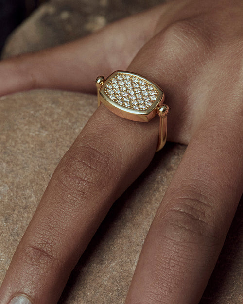 Diamond Tribute Ring - 18ct