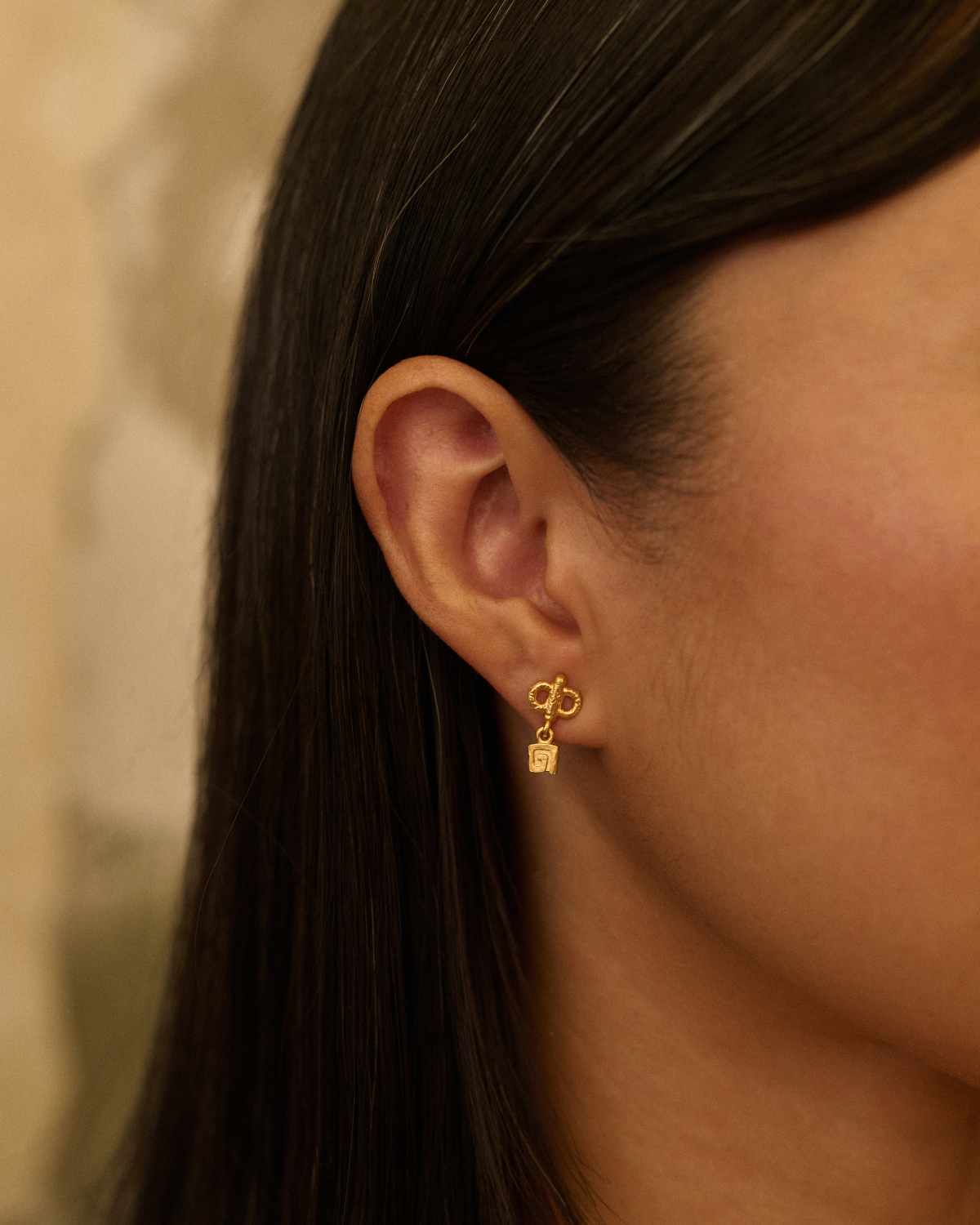 Stone Draa Earrings