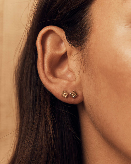 Mini Draa Studs - 9ct