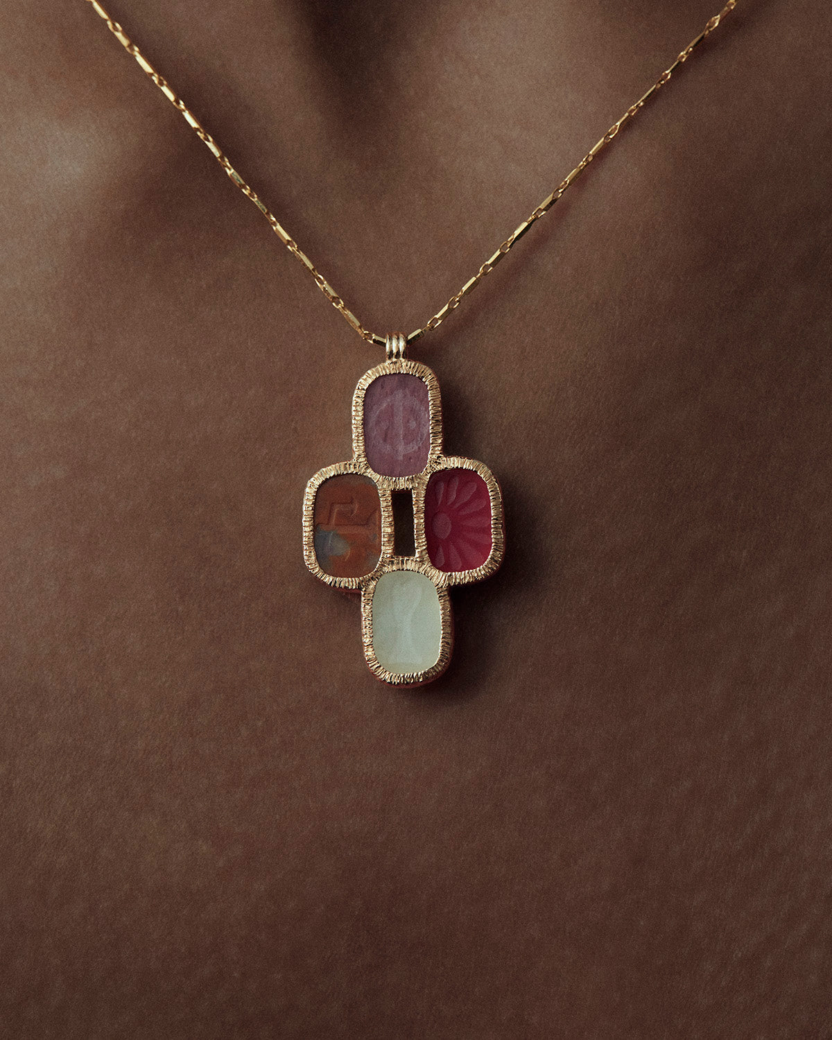 Salt Chariot Pendant - 9ct