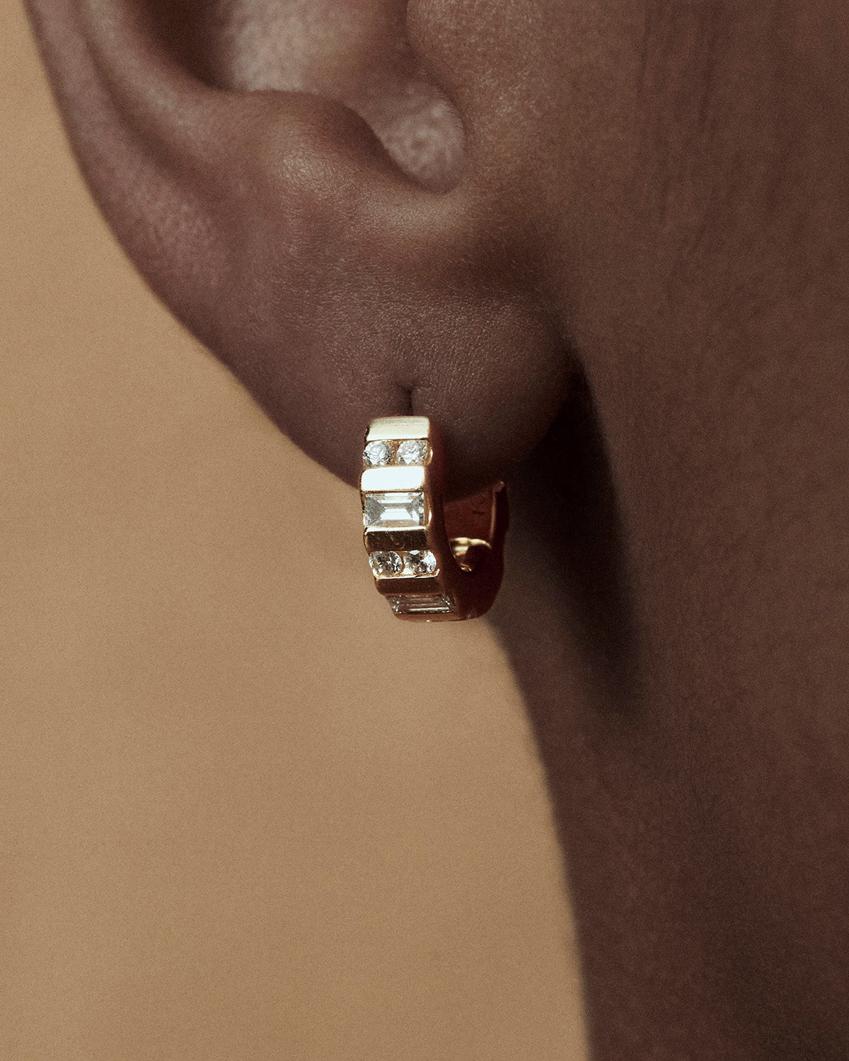 Townes Huggy - 18ct Diamond
