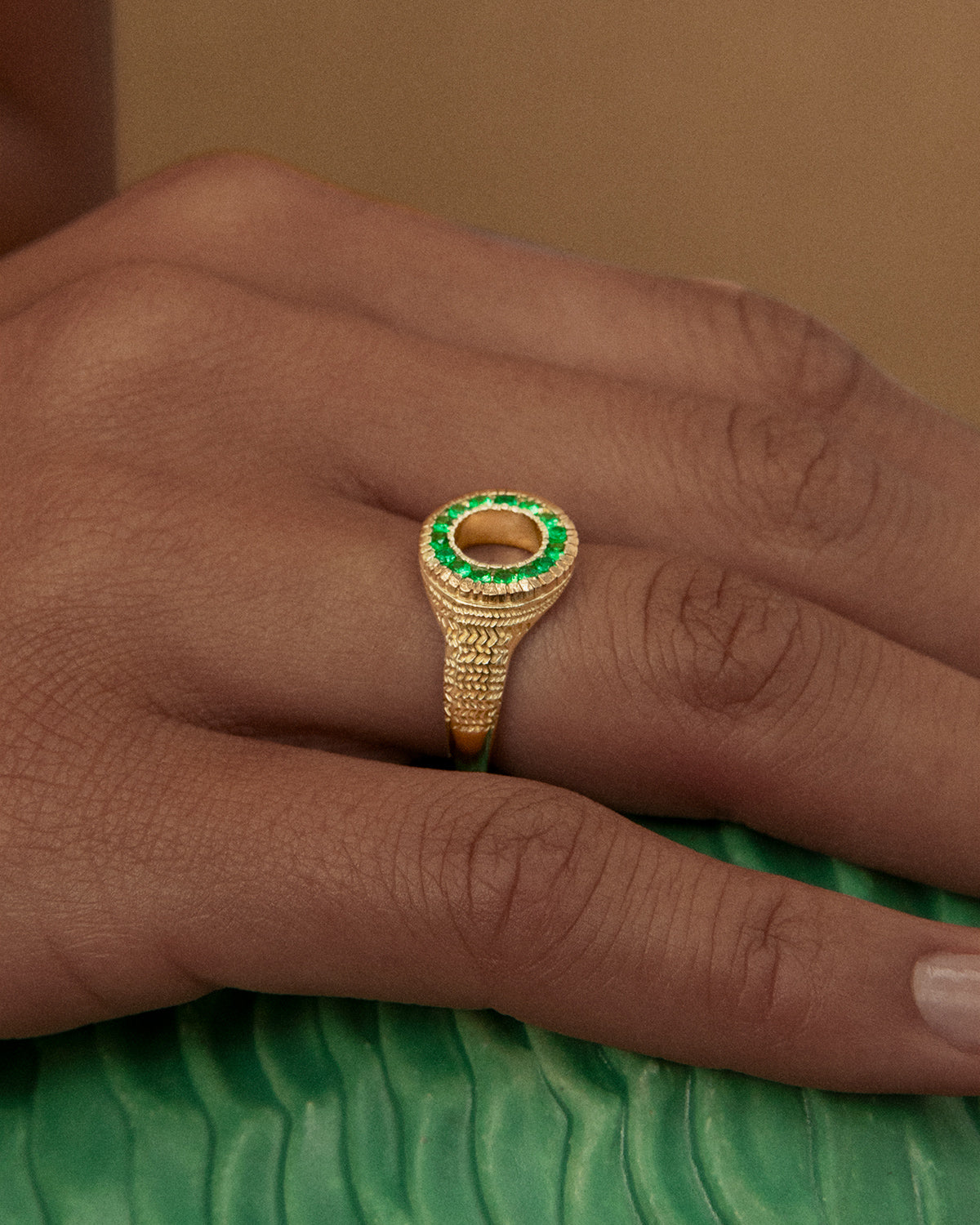 Wasabi Verde Ring - 9ct
