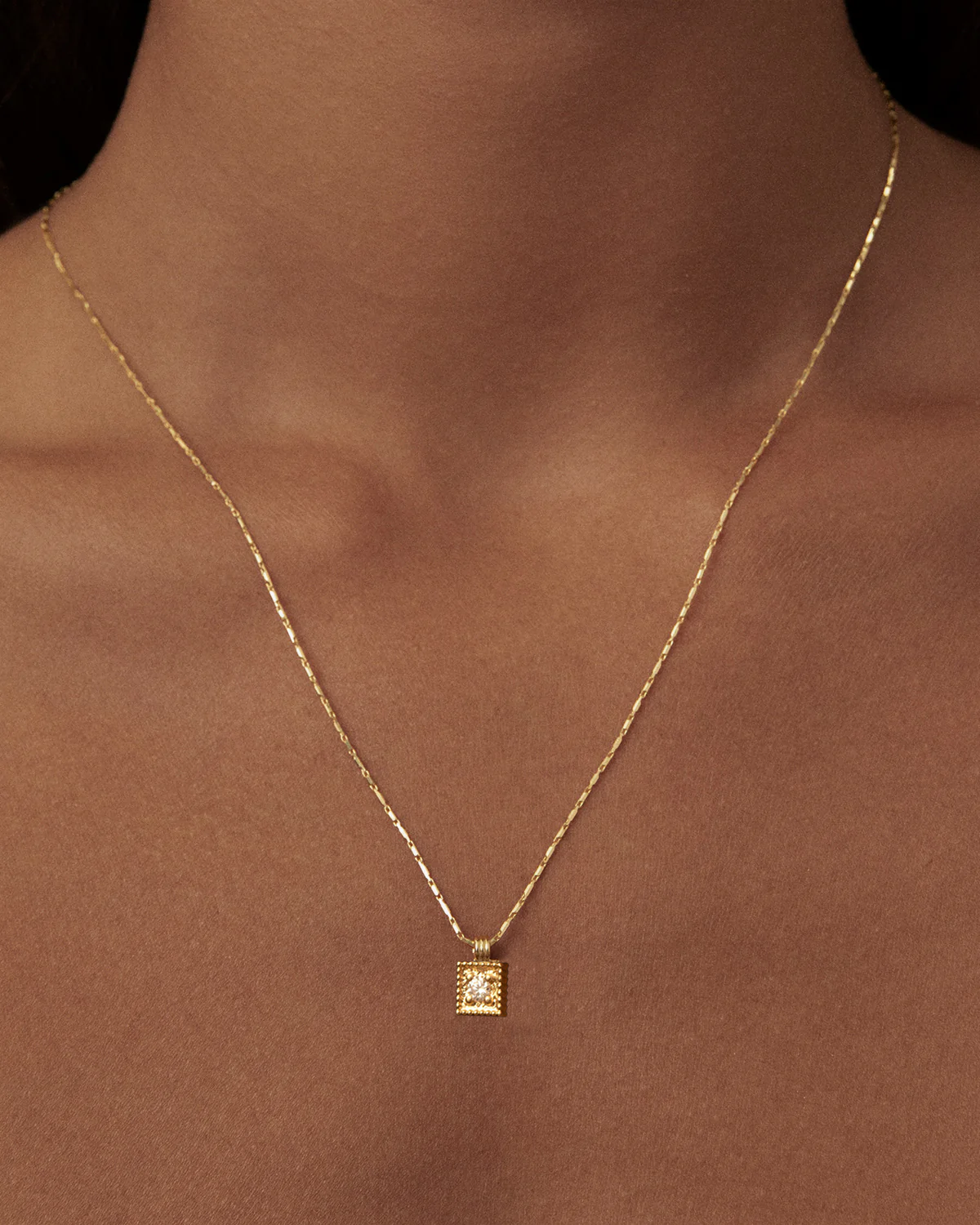 Cartouche Necklace - 18ct