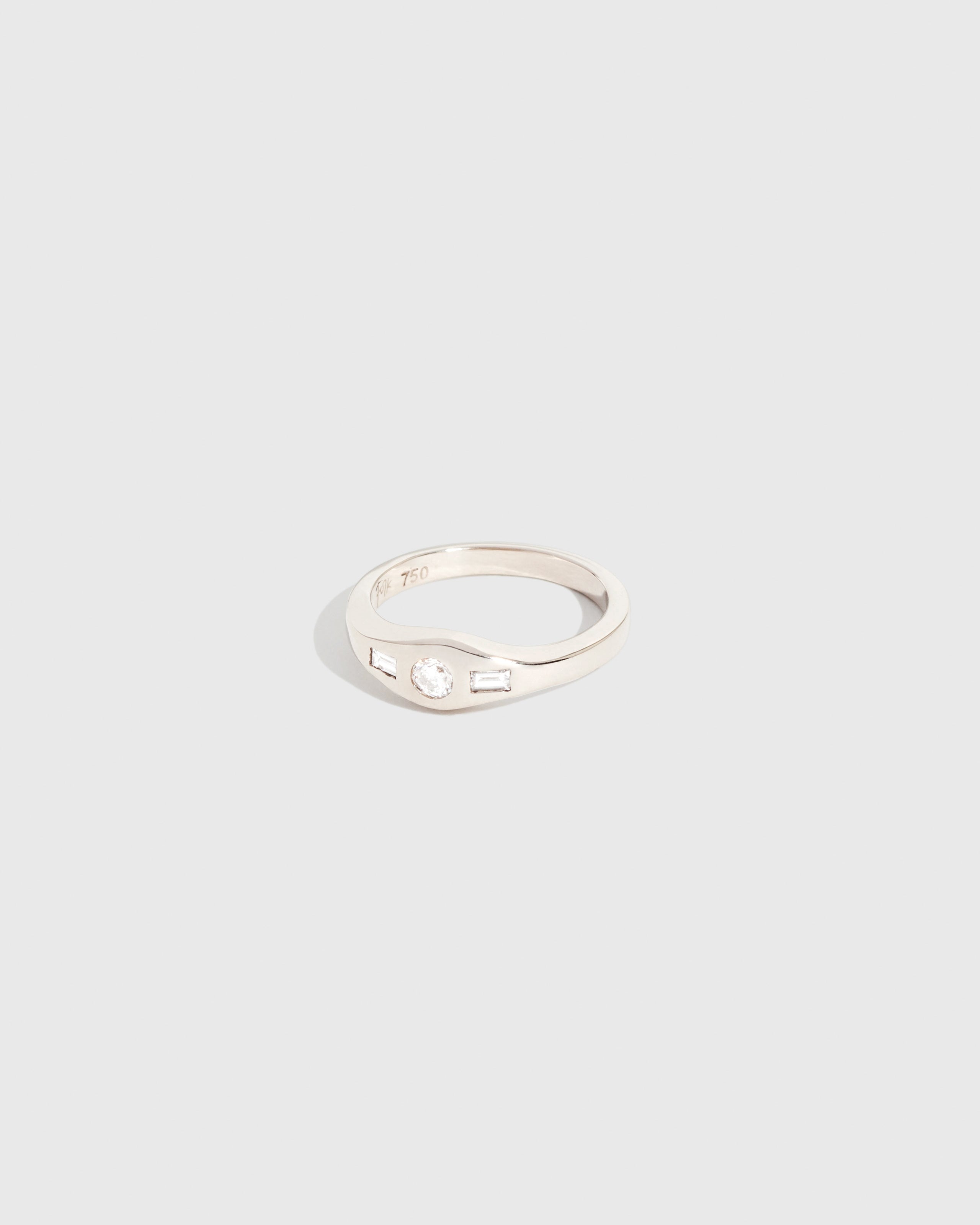 18ct white gold