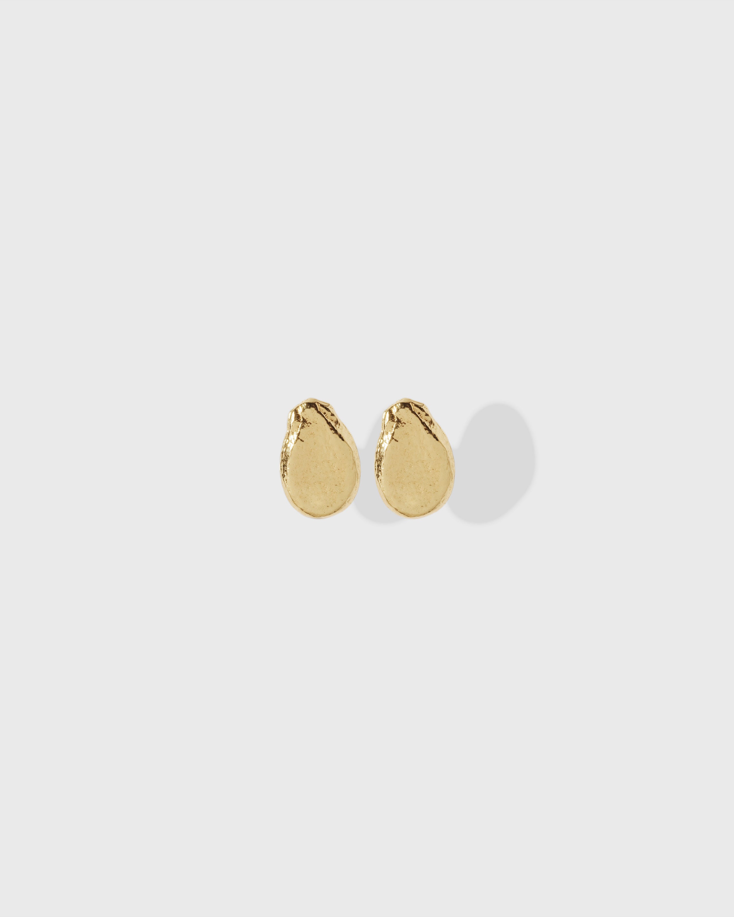 yellow gold plate